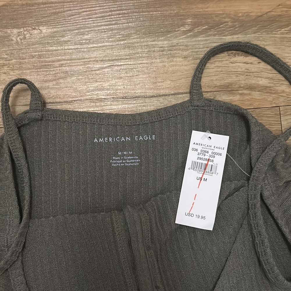 AEO olive button tank top NWT - Picture 3 of 10